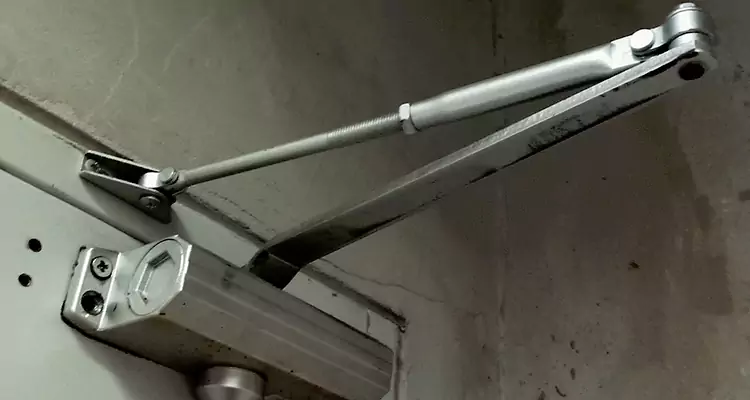 Door Closer Oil Leak Repair in Sunny Isles Beach, FL