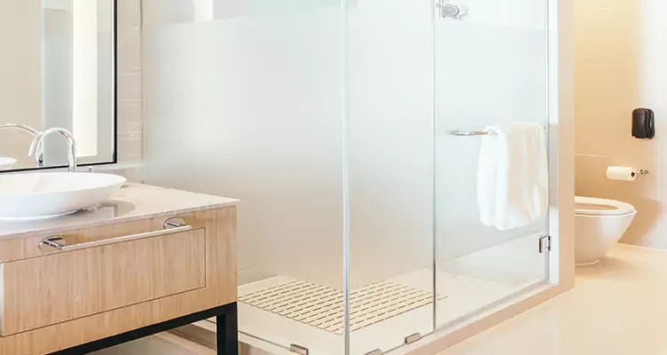 Expert Shower Door Fix and Repair in Sunny Isles Beach, FL